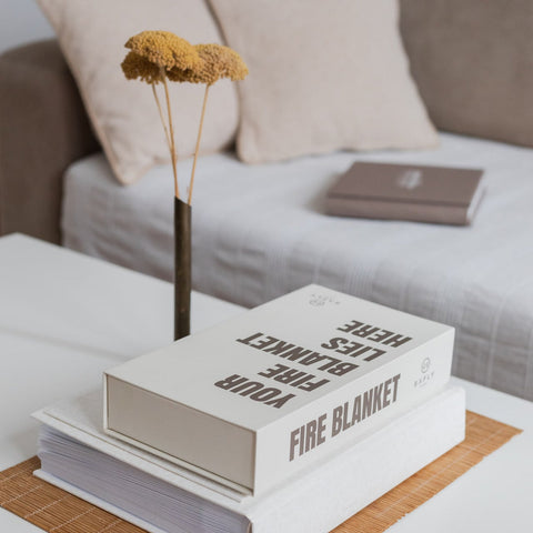 Safly Coffee Table Book med Brannteppe - Kremhvit